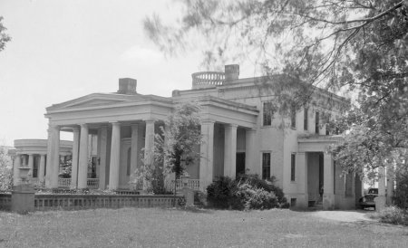 Gainesood